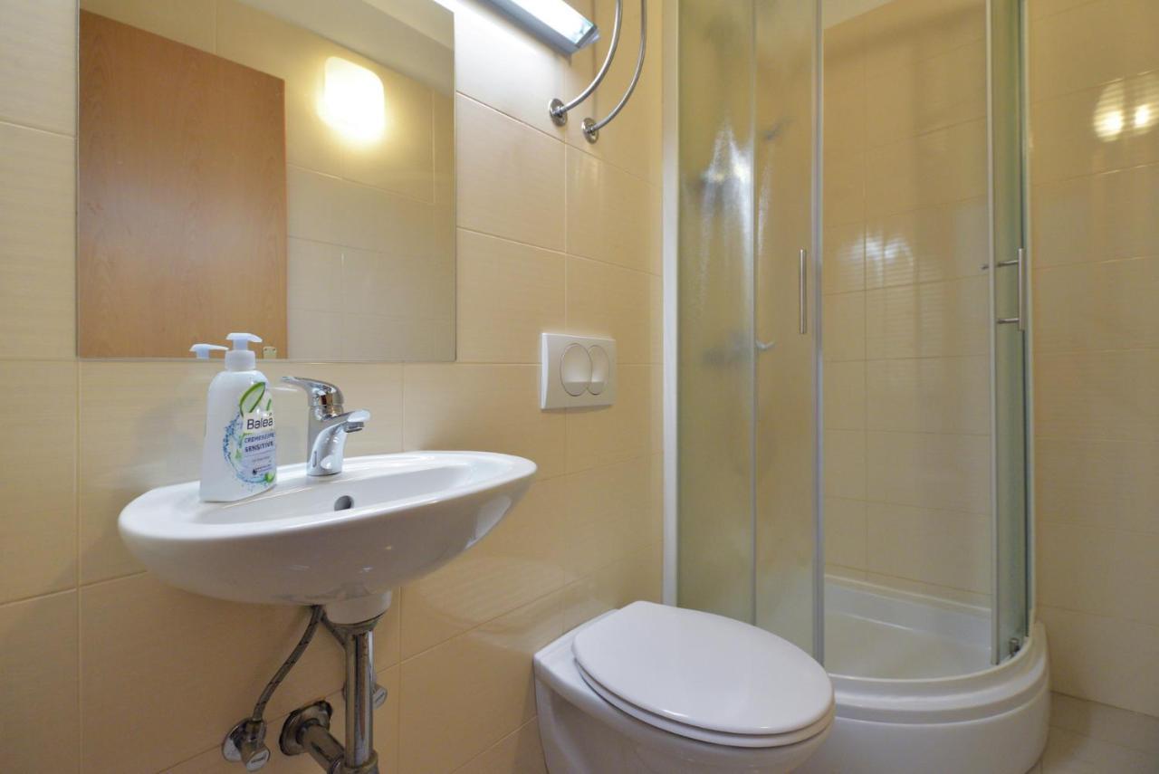 Apartmani Vedrana, Murter Ngoại thất bức ảnh